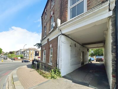 Devonshire Road, 1 bedroom  Flat to rent, £1,100 pcm