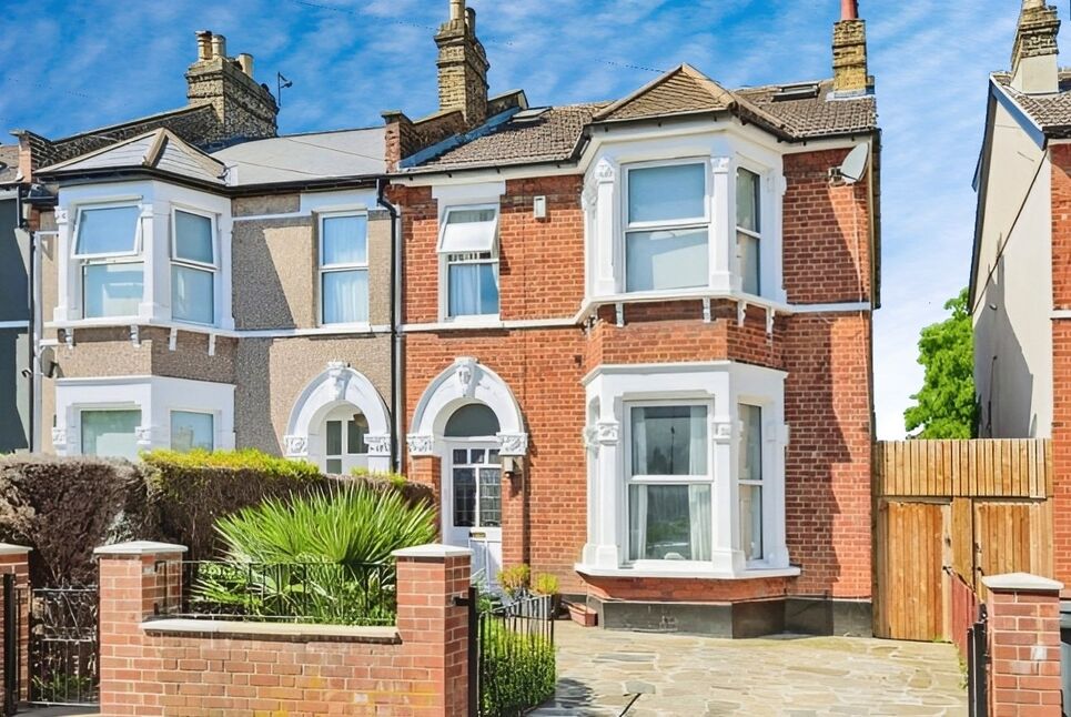 Main image of 4 bedroom End Terrace House for sale, Minard Road, London, SE6
