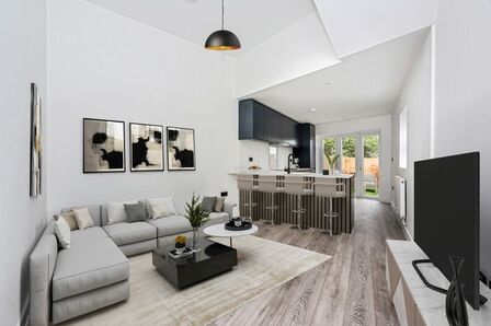 Knowles Hill Crescent, 3 bedroom  Flat for sale, £600,000