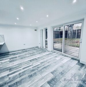 Dunfield Road, 4 bedroom Detached House for sale, &pound;675,000