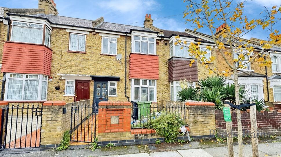 Main image of 2 bedroom Mid Terrace House for sale, Jutland Road, London, SE6