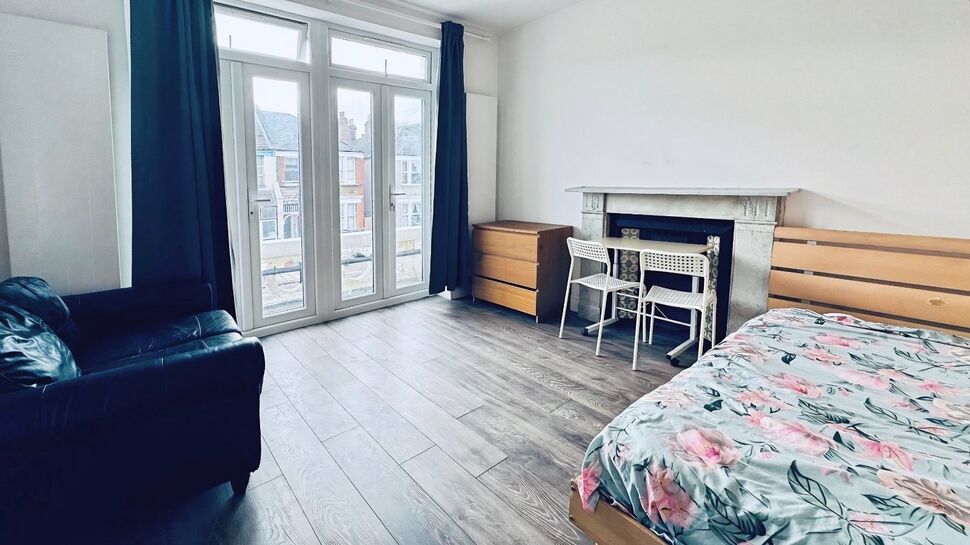 1 bedroom  Flat to rent