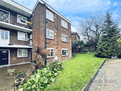 Ravensbourne Park Crescent, 2 bedroom Flat for sale, &pound;275,000