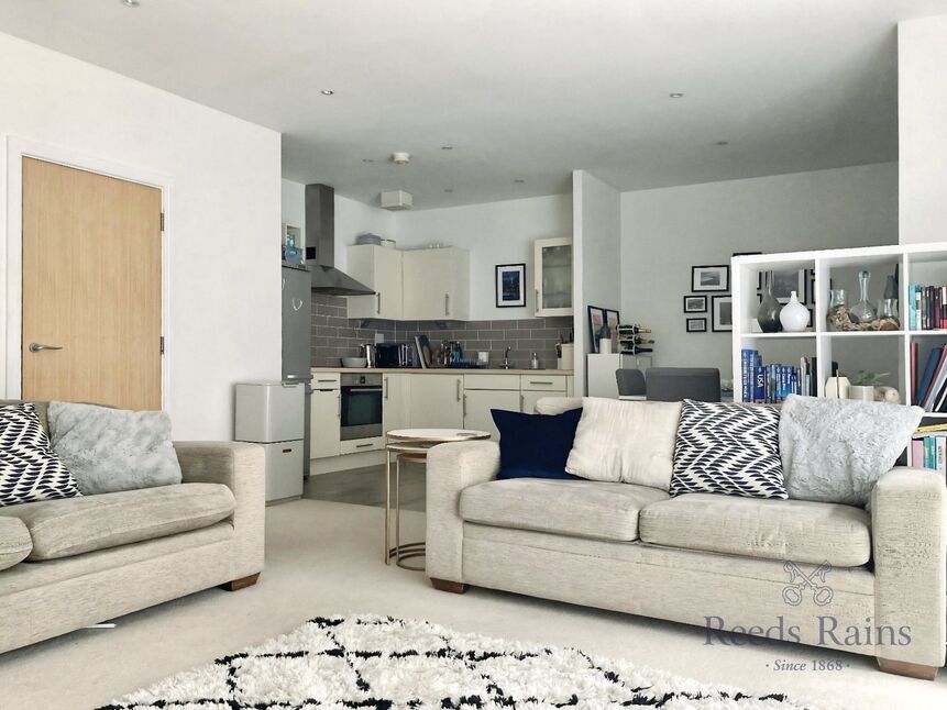 Main image of 1 bedroom Flat for sale, Rosse Gardens, Desvignes Drive, SE13