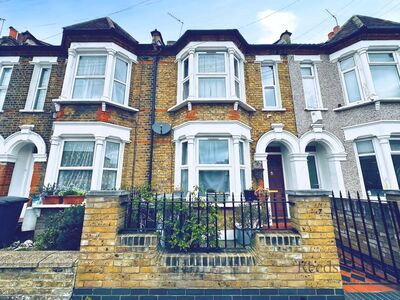 Bradgate Road, 4 bedroom Mid Terrace House for sale, &pound;675,000