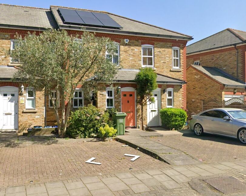 Main image of 2 bedroom Mid Terrace House for sale, Stainton Road, London, SE6