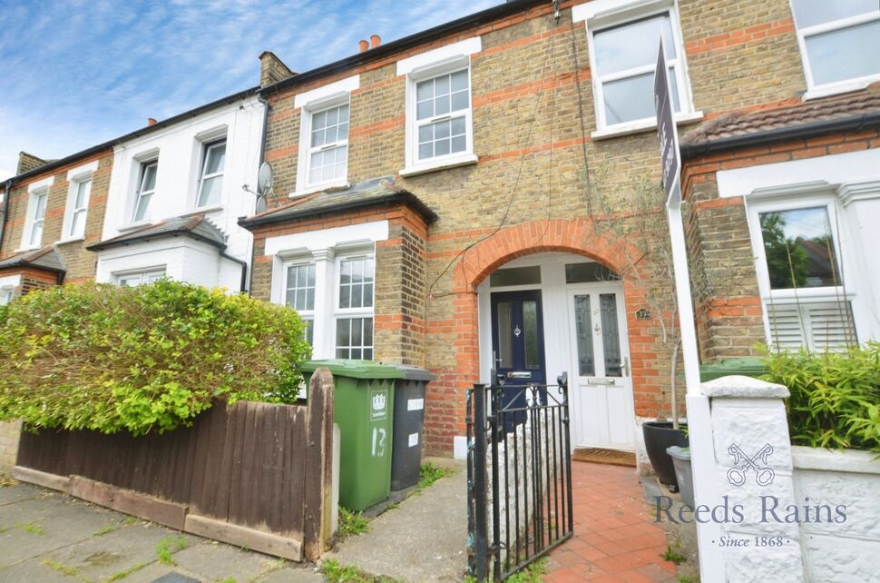 2 bedroom Mid Terrace House for sale