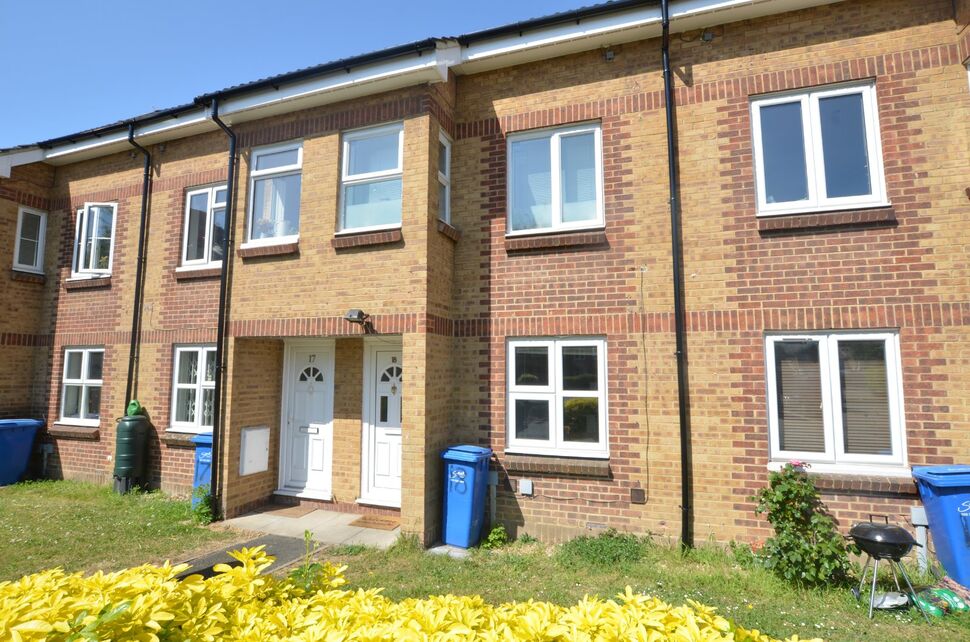 Main image of 1 bedroom Flat to rent, Abingdon Close, London, SE1