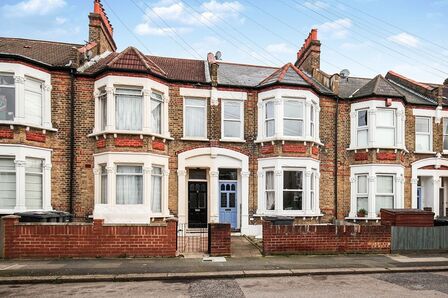 Northwood Road, 3 bedroom Mid Terrace House for sale, &pound;800,000