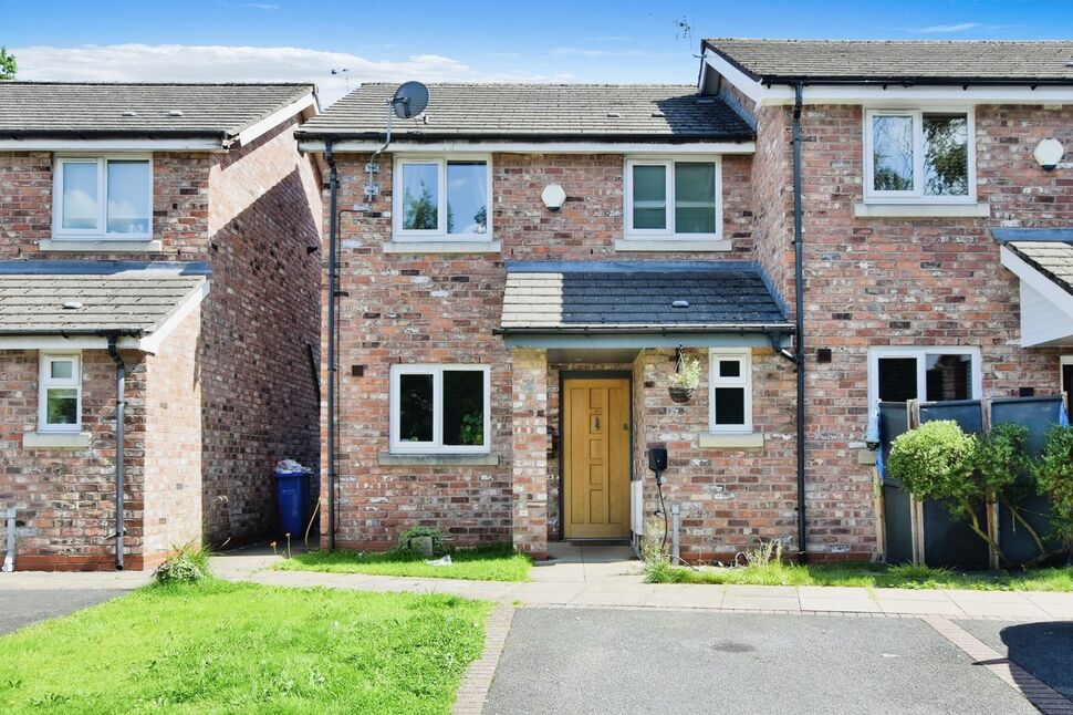 Main image of 3 bedroom Mid Terrace House to rent, Ashdown Close, Cheadle Hulme, Cheshire, SK8