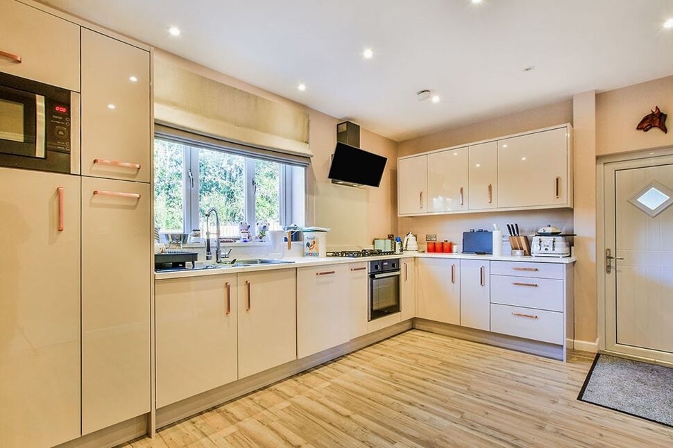 Kitchen / Breakfast Room