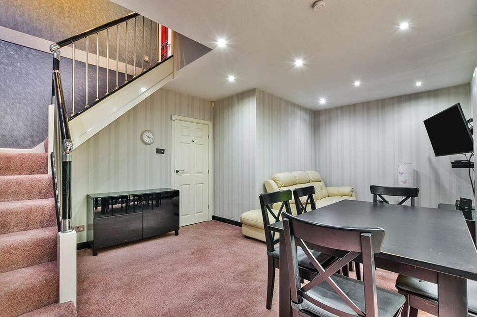 Living Room / Dining Room