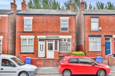 Petersburg Road, 2 bedroom Mid Terrace House to rent, £1,300 pcm