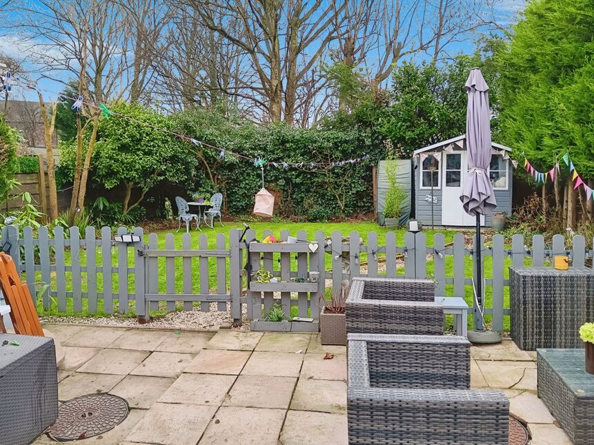 3 bedroom End Terrace House to rent, Cuthbert Road, Cheadle, SK8 £