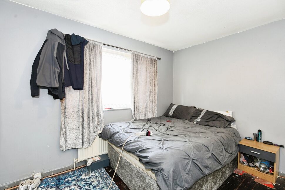 3 bedroom Mid Terrace House for sale, Barnwood Road, Wythenshawe, M23