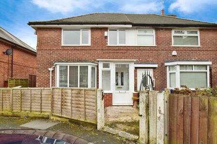 Witham Avenue, 3 bedroom End Terrace House for sale, £300,000