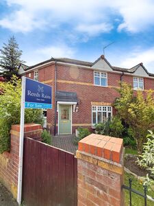 3 bedroom End Terrace House for sale