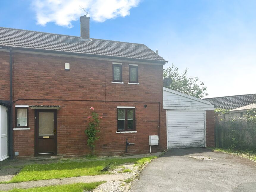 Main image of 2 bedroom End Terrace House to rent, May Avenue, Cheadle Hulme, Greater Manchester, SK8