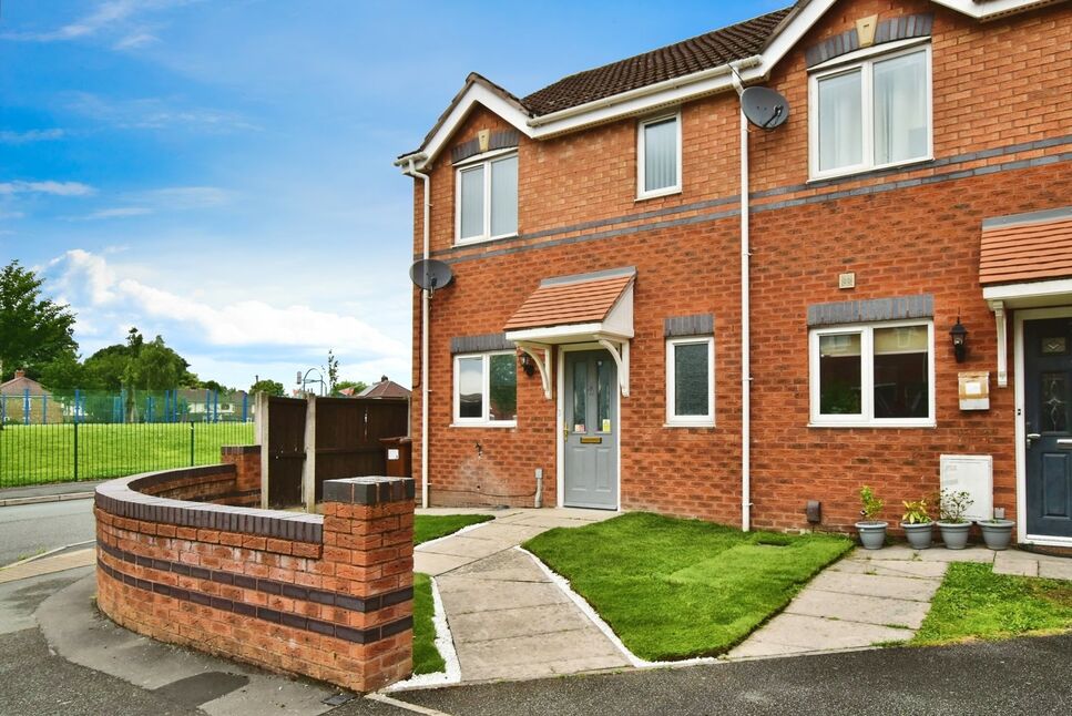 Main image of 3 bedroom Semi Detached House for sale, Rostherne Road, Stockport, Greater Manchester, SK3