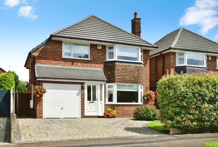 Queens Road, 3 bedroom Detached House for sale, £480,000