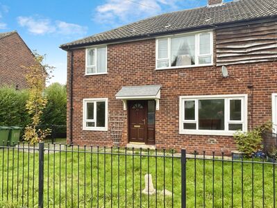 Grange Avenue, 2 bedroom  Flat to rent, £975 pcm