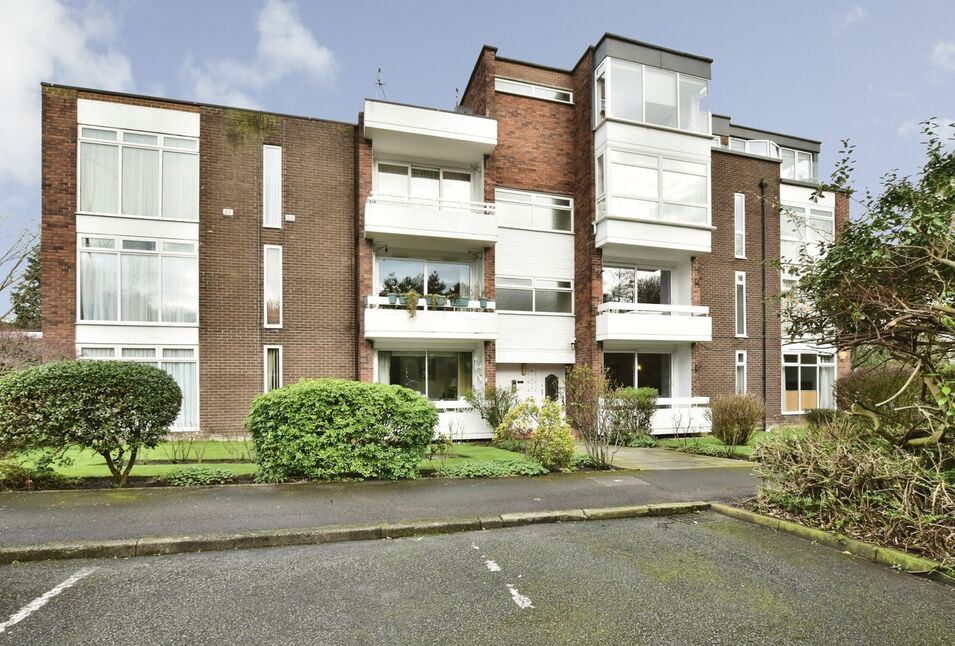 Main image of 2 bedroom Flat for sale, Schools Hill, Cheadle, Greater Manchester, SK8