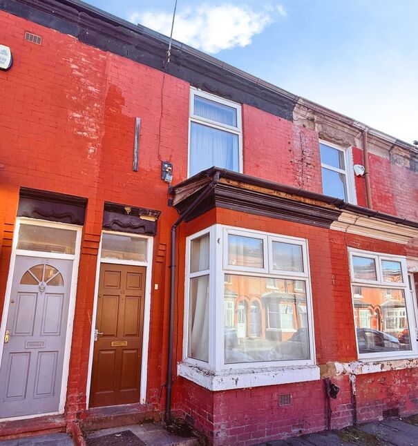 Main image of 2 bedroom Mid Terrace House for sale, Parkfield Avenue, Manchester, Greater Manchester, M14
