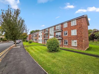 2 bedroom Flat for sale