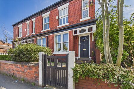 Stockport Road, 2 bedroom End Terrace House to rent, &pound;1,350 pcm