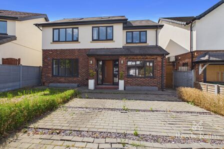 Cringle Drive, 4 bedroom Detached House for sale, &pound;525,000