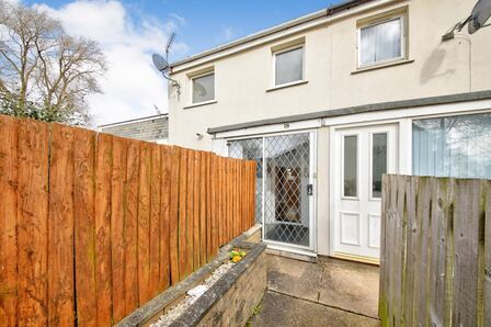 3 bedroom Mid Terrace House to rent
