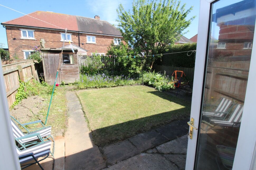 2 bedroom Semi Detached Bungalow for sale, Downend Road, Newcastle upon Tyne, NE5 £170,000