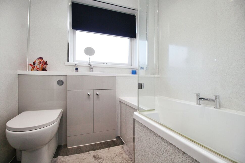 4 bedroom Semi Detached House for sale, Greely Road, Newcastle upon Tyne, NE5 £180,000