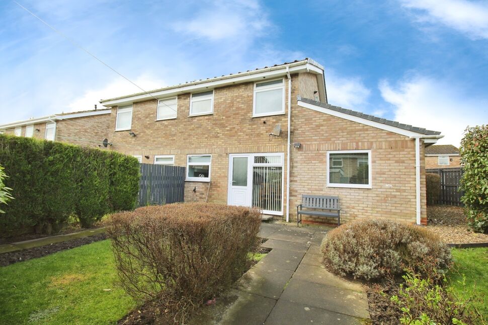 4 bedroom Semi Detached House for sale, Greely Road, Newcastle upon Tyne, NE5 £180,000