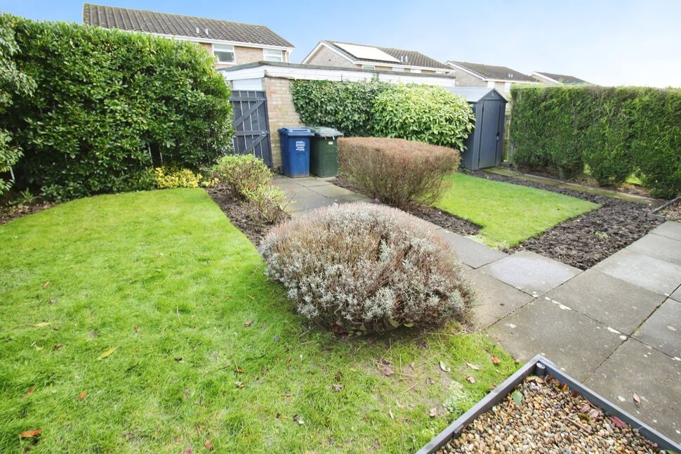 4 bedroom Semi Detached House for sale, Greely Road, Newcastle upon Tyne, NE5 £180,000