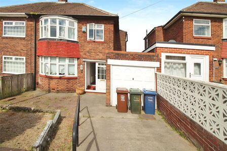 Silver Lonnen, 3 bedroom Semi Detached House for sale, £175,000