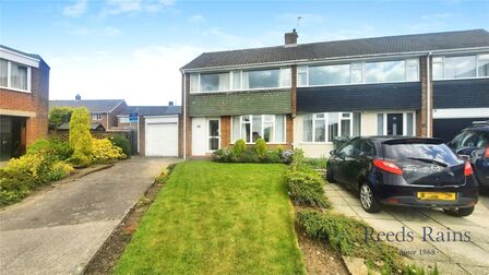 Abbotside Place, 3 bedroom Semi Detached House for sale, £240,000