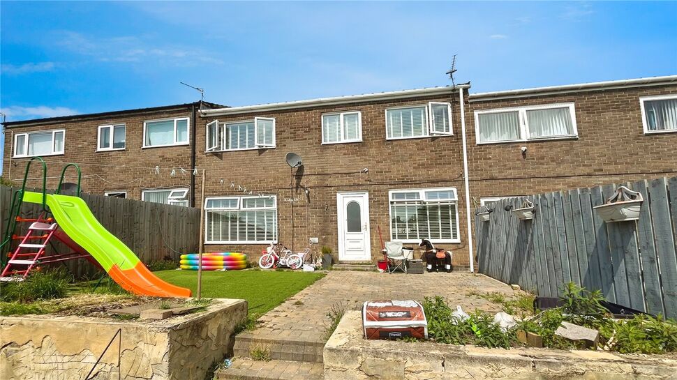 3 bedroom Mid Terrace House for sale