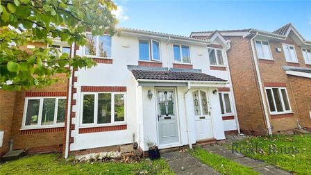 Elmwood, 2 bedroom Mid Terrace House to rent, £750 pcm