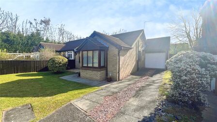 Elsing Close, 2 bedroom Semi Detached Bungalow for sale, &pound;235,000