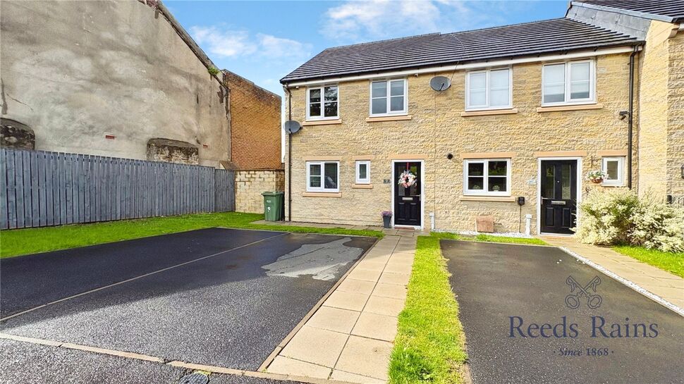 Main image of 3 bedroom End Terrace House for sale, Beaumont Court, Blaydon-on-Tyne, Tyne and Wear, NE21