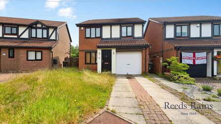 Marcross Close, 3 bedroom Detached House for sale, &pound;300,000