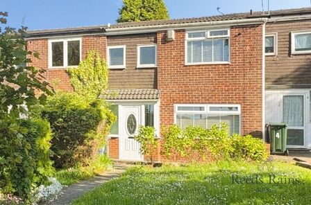 Kidlandlee Green, 3 bedroom Mid Terrace House for sale, &pound;129,950