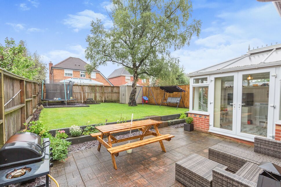 3 bedroom Detached House for sale, Wentworth Drive, Euxton, PR7 £270,000