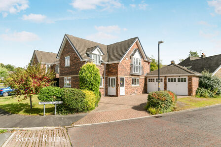 Tormore Close, 4 bedroom Detached House for sale, £380,000
