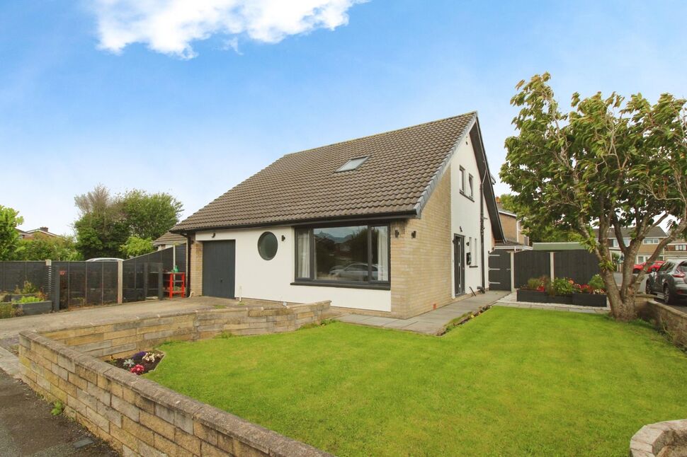 4 bedroom Detached House for sale, Cotswold Avenue, Euxton, PR7 £325,000