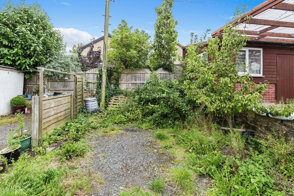 2 bedroom Mid Terrace House for sale, Bury Lane, Withnell, PR6 £160,000