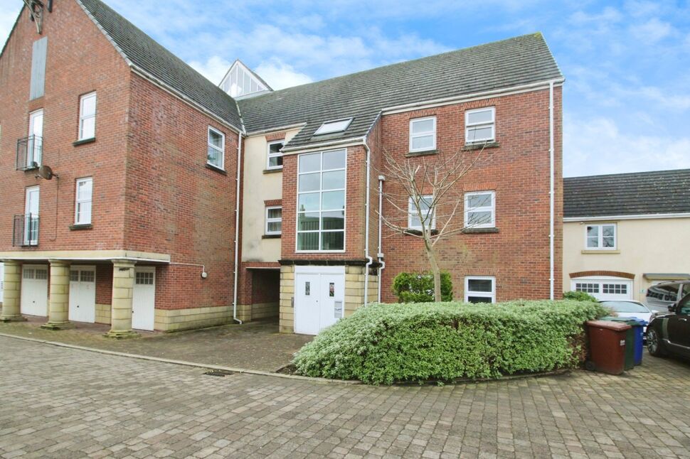 Main image of 1 bedroom Flat for sale, Weavers Court, Buckshaw Village, Lancashire, PR7