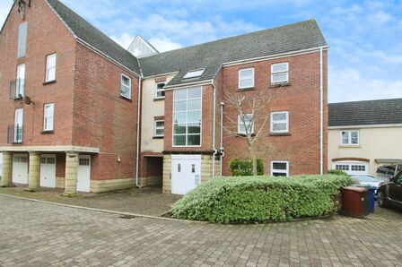 Weavers Court, 1 bedroom  Flat for sale, £70,000