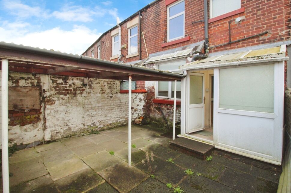 2 bedroom Mid Terrace House for sale, Gillibrand Walks, Chorley, PR7